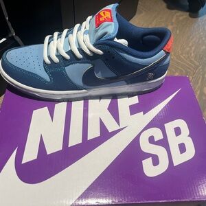 NIKE SB DUNK Blue Sneakers
